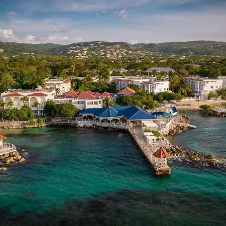 Lush Tropical Apartment Located In A 4-Star Resort Runaway Bay Exterior foto